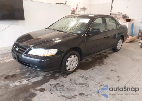 2001 Honda Accord 2.3 Lx z USA, uszkodzony, nr VIN JHMCG66511C004135